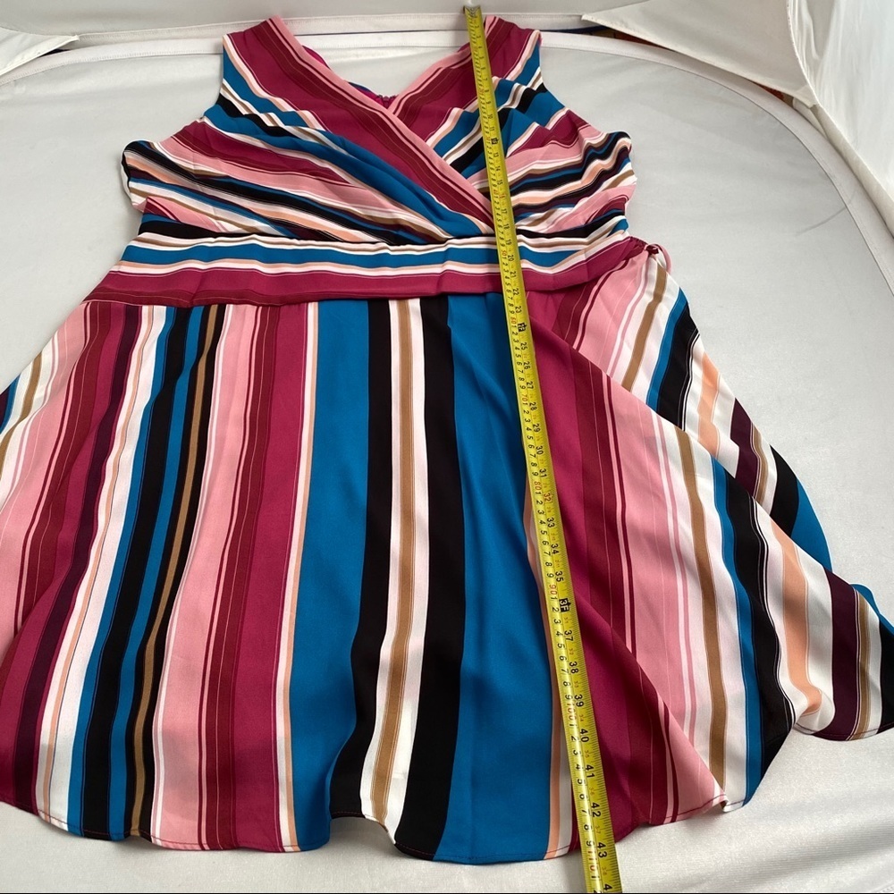 Roz and Ali multicolor wrap dress with waist tie 22 - Picture 5 of 6
